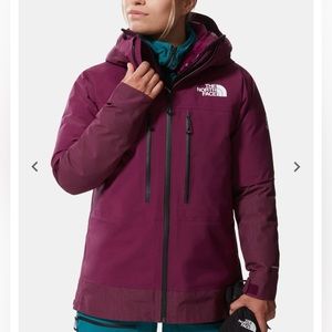 The North Face Women’s Summit L5 Futurelight Jacket- sample, size L.
